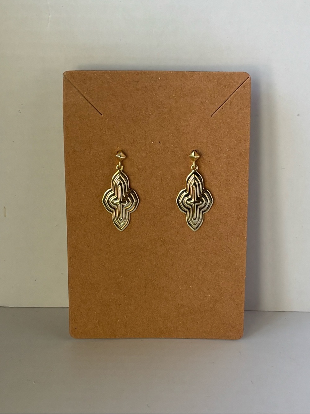 Kendra Scott Abbie Drop Earrings - Picture 3 of 5